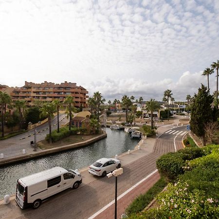 Aquamarine Apartment In Marina Sotogrande Bagian luar foto