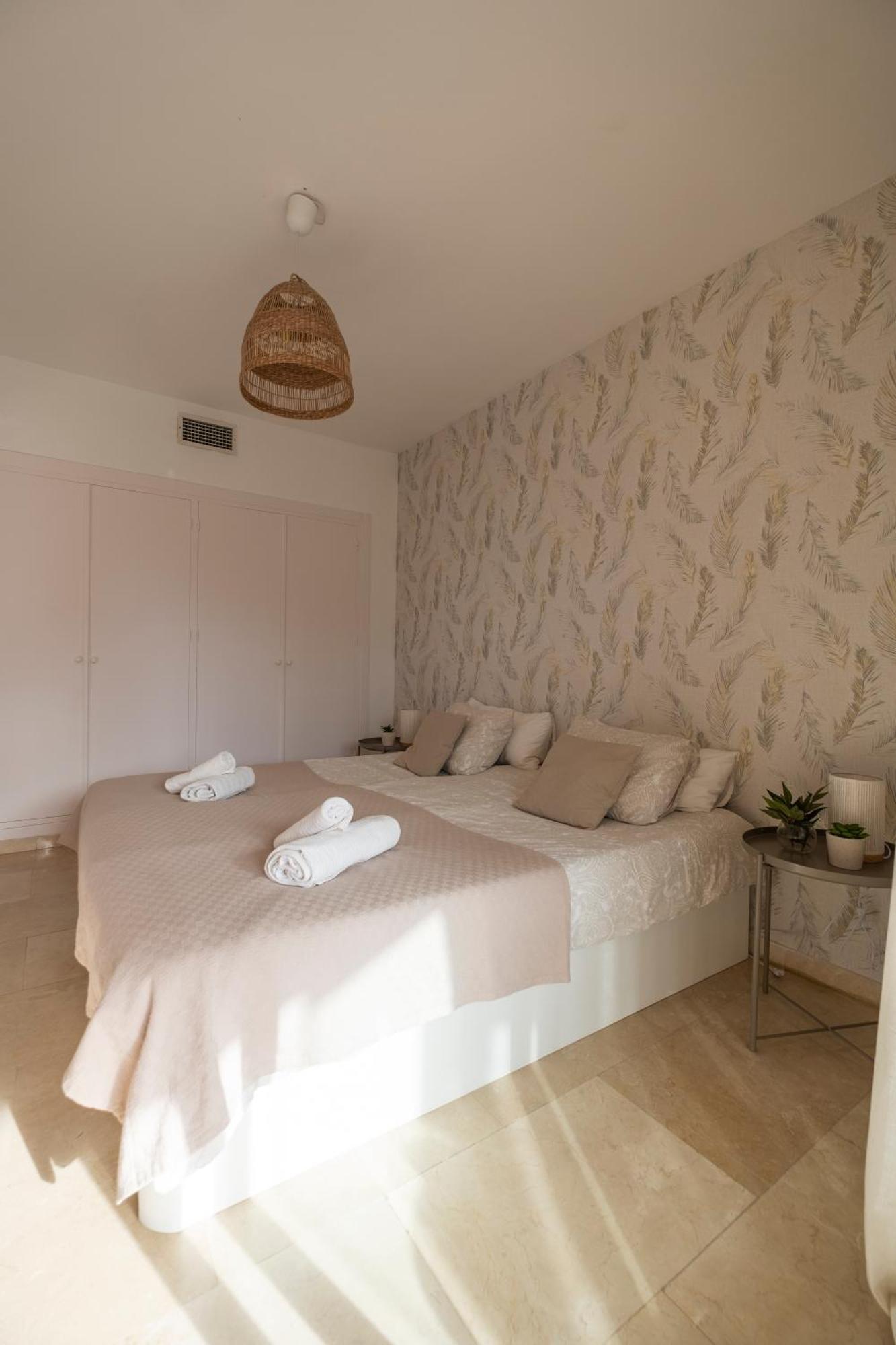 Aquamarine Apartment In Marina Sotogrande Bagian luar foto