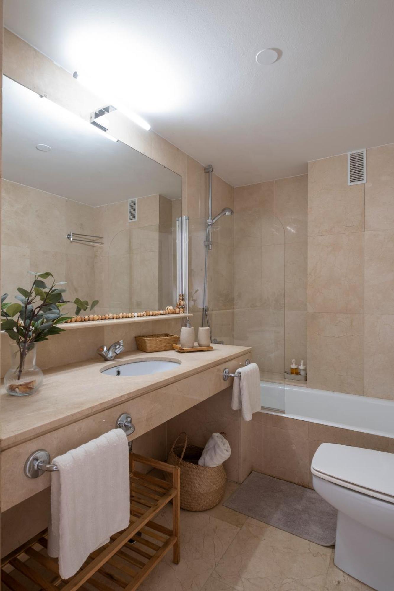 Aquamarine Apartment In Marina Sotogrande Bagian luar foto