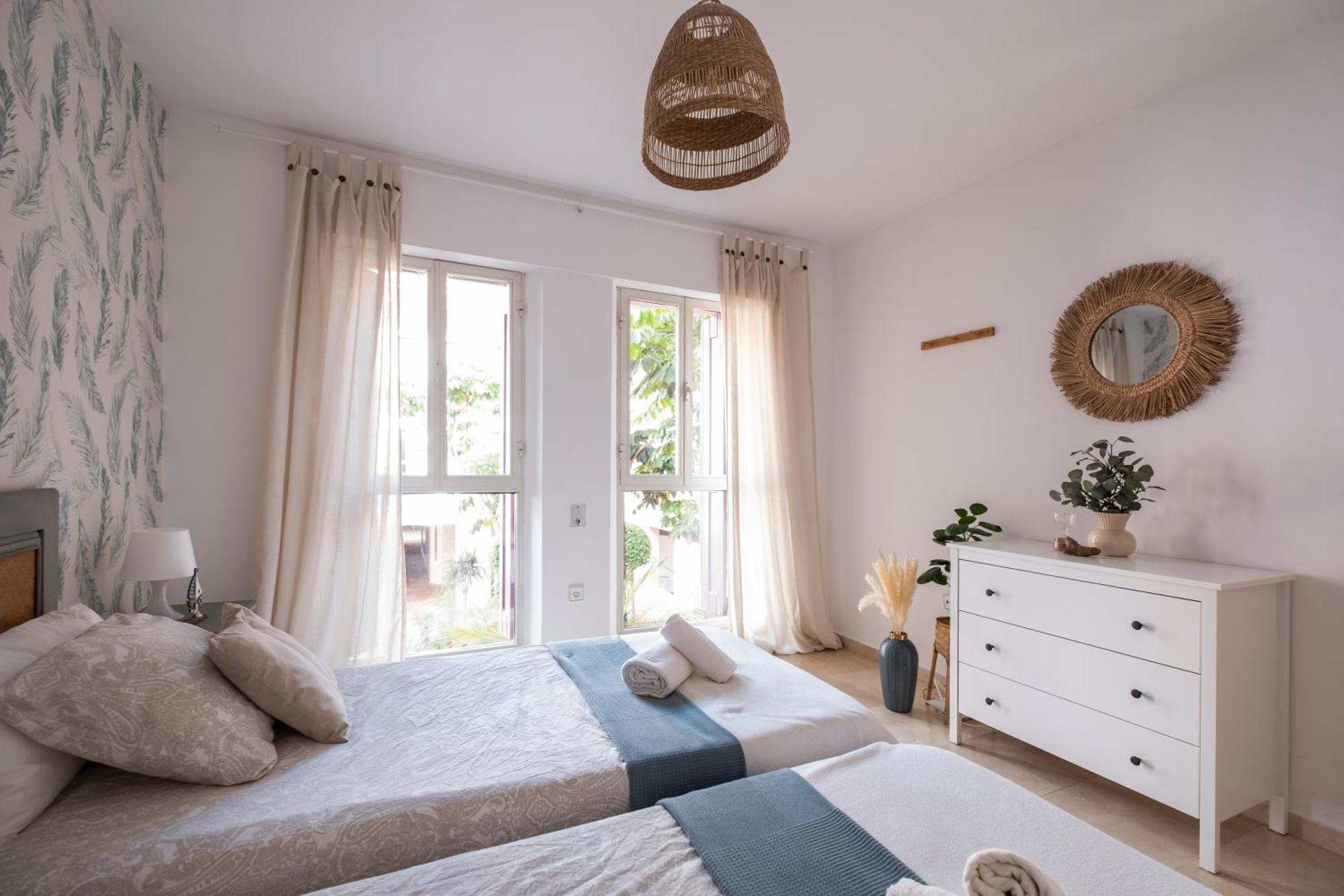 Aquamarine Apartment In Marina Sotogrande Bagian luar foto