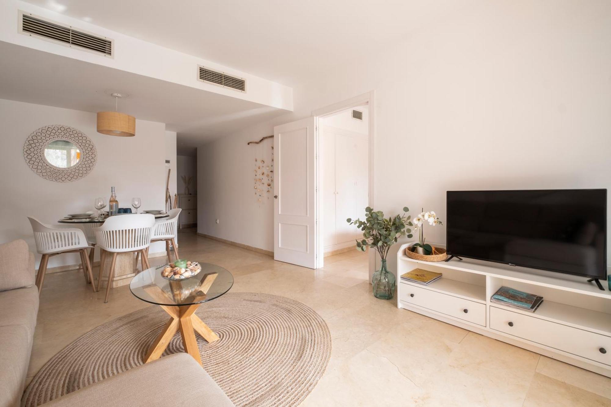 Aquamarine Apartment In Marina Sotogrande Bagian luar foto